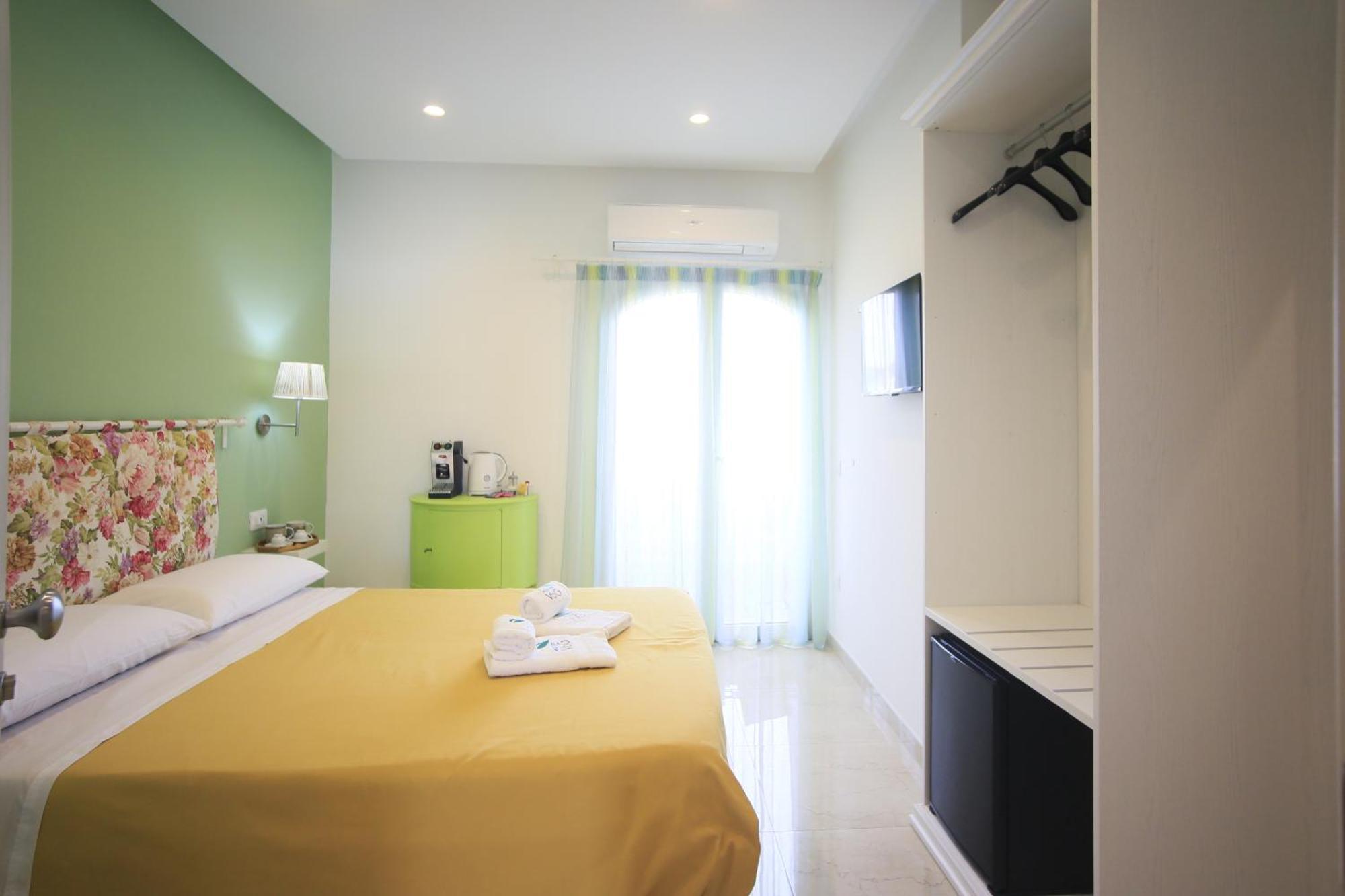 Villa Del Gaudio Rooms & Apartments 카스텔라마레디스타비아 외부 사진